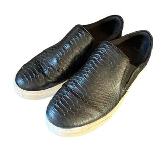 Aldo ladies, black snake and Boston slip on US size 8 1/2 €.39 very good cond